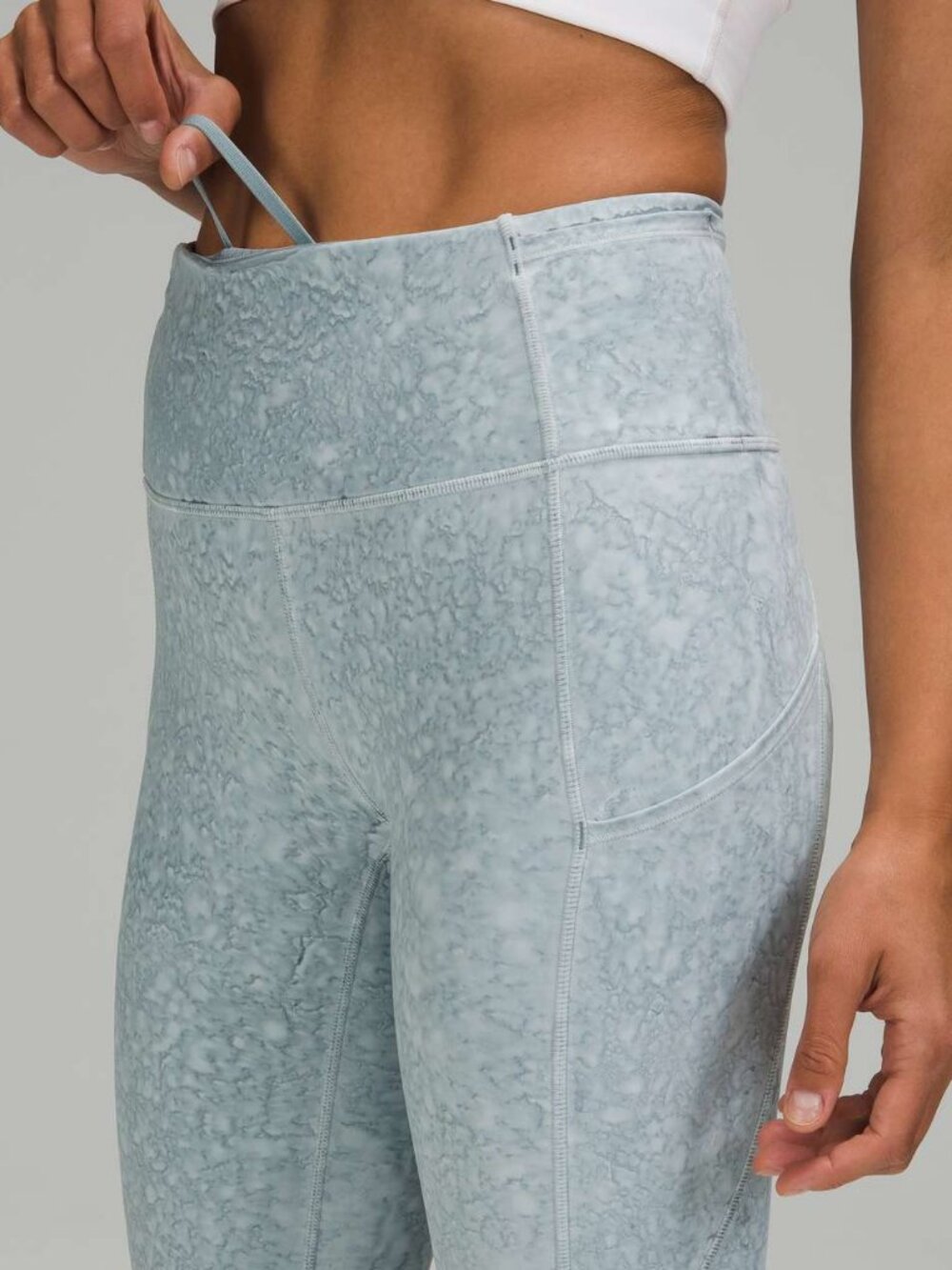 Lululemon | Fast and Free Tight Nulux City Grit White Blue, size 14